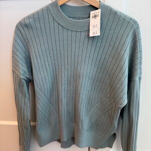 Abercrombie & Fitch nwt sweater